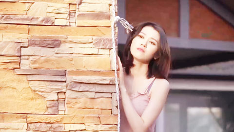 跟踪她的秘密性行为--下