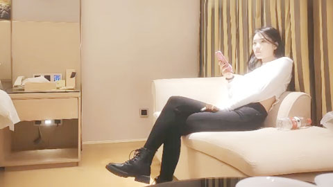 迷妹推荐--极品长腿外围小姐姐