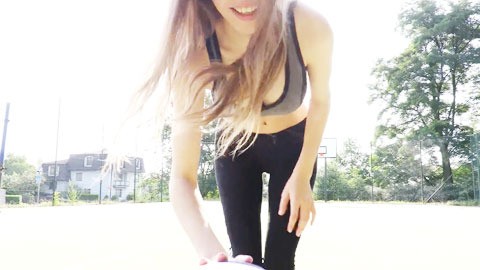 比赤木晴子还甜的 歪果仁 小姐姐 打篮球_join_001