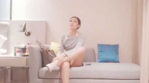 迷妹推荐--两天王大战高冷御姐 面对两个大屌前后夹击妹子完败