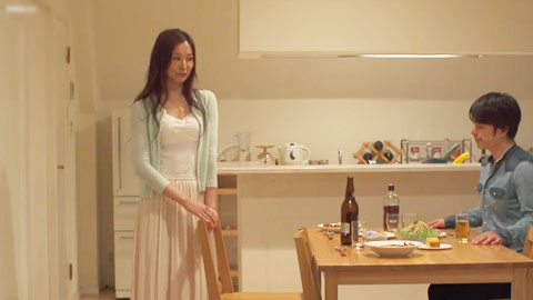 ADN_254_我每天任劳任怨的出差加班却不料妻子夏目彩春却和弟弟在家里内射做爱_001