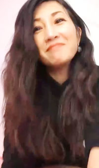 身材好，颜值高，满背的花纹，每次看到都好顶