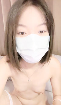 苗條身材跳蛋震穴，多毛小騷逼，手指洞口磨蹭，插入扣弄好爽