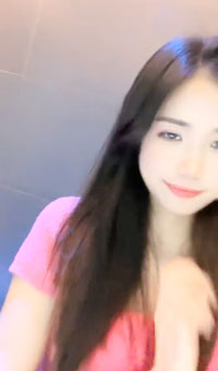 安徽，女神肤白貌美，偷偷在KTV卫生间发骚自慰