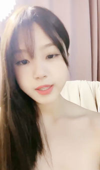 大系校花 骚舞诱惑~道具狂插白浆直流