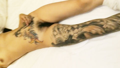 迷妹推荐--颜值身材都不错的社会纹身姐惨遭迷晕捆绑，肆意玩弄，无套爆插