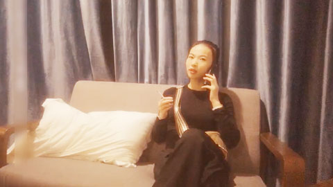 迷妹推荐--和少妇做爱就是爽约会气质好身材极品少妇到酒店和兄弟一起前后夹击进攻小姐姐呻吟浪叫大喊太猛了