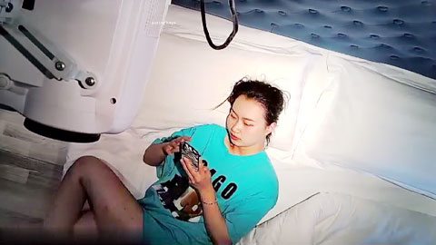 迷妹推荐--最新流出酒店超近视角偷拍