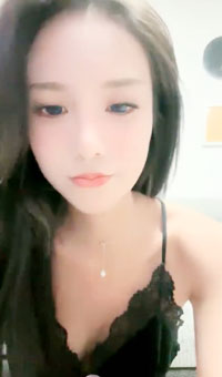 氣質女神綠王八成精長腿跳蛋自慰