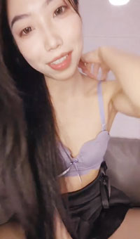 肉丝阿黑颜骑乘超骚自慰喷水撸出血