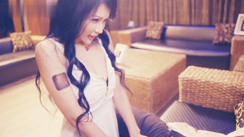 迷妹推荐--脱衣论命奶头预言-仙儿媛