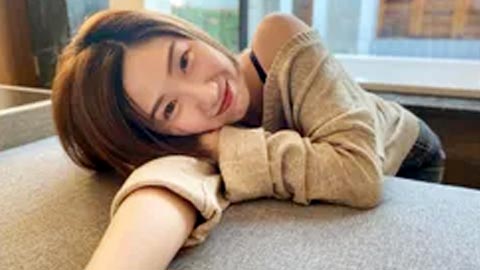 迷妹推荐-台湾leirbaby白虎嫩穴_挑逗硬到不行的棒棒背后式的无止尽抽插