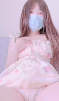 粉B嫩乳白虎紫薇喷水，嗲声嗲气叫哥哥淫语挑逗