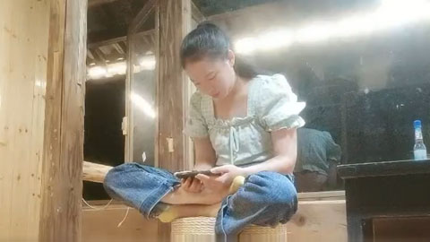 迷妹推荐--真实良家，背着老公在民宿偷情无套内射