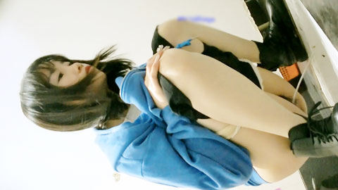 迷妹推荐--商场女厕全景偷拍4位漂亮小姐姐的极品美鲍鱼