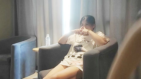 迷妹推荐--神似张含韵的小姐姐，高抬玉腿直达花心爽歪歪