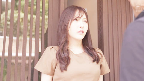 为前男友的缘故，巨乳清纯妻子美容师被调教成巨根狂，面对大尺寸客人_001