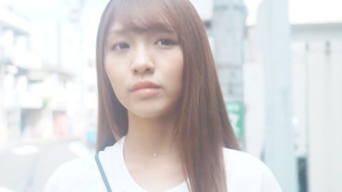 用抽出的精液代替化妆水进行追击的手淫魔美女木下向日葵