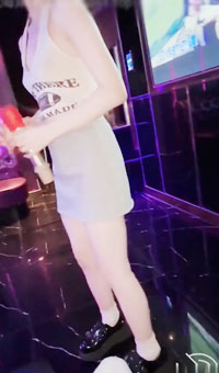 KTV里狂摸妹妹娇躯_欲火焚身后入猛操_爽到卫生间继续抽插_淫浪高潮