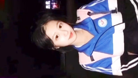 迷妹推荐--男友打电话查岗，听到呻吟声，谎称在自慰