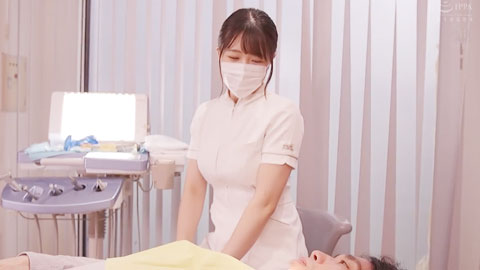 丰满的已婚女性牙科保健师会给你一个亲密的吻，让你双膝发软。市野葵_001