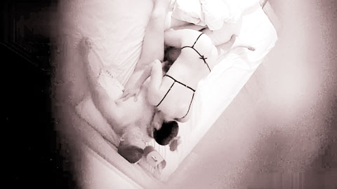 迷妹推荐--摄像头偷拍寂寞男和极品外卖女的苟且