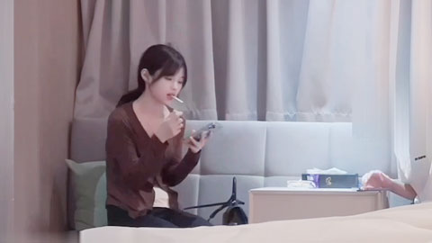 迷妹推荐--约炮身上纹满卡通图案的17岁叛逆高中辍学兼职外围女172CM大长腿