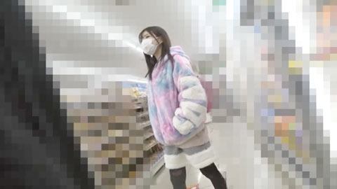 男子与美丽女孩发生非自愿性行为的录像_001