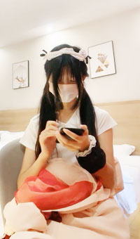 双马尾萝莉 露脸萌妹 女仆JK 口交吞精3P004