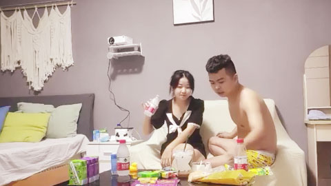 迷妹推荐--网恋奔现，软磨硬泡很久才跟操