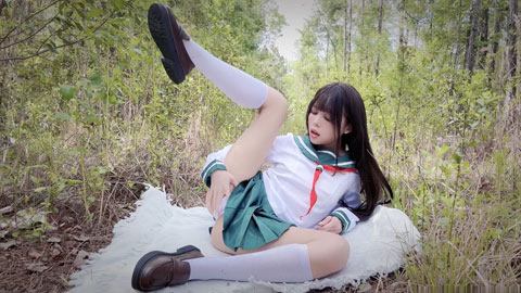 迷妹推荐--戈薇在茫茫荒野中需要帮助