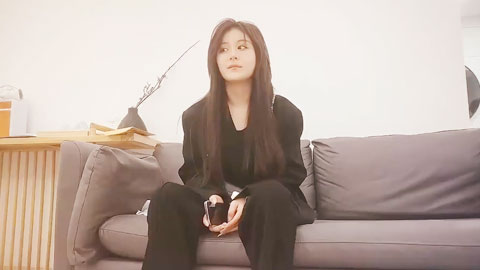 迷妹推荐--美女被各种姿势猛操几次求饶 ，求饶，说太大了，最后只能口爆了