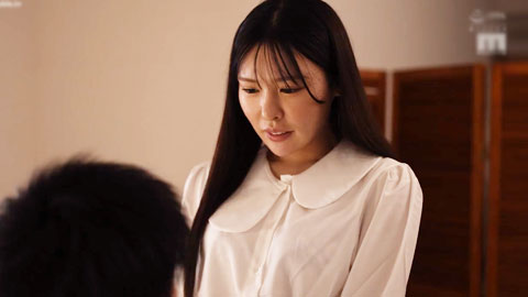 MIMK_215_累計銷量達50萬冊的超人氣同人漫畫《被巨乳文學少女吃掉了4》真人化_黑島玲衣_002