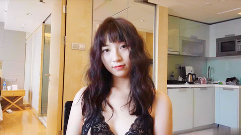 私房模特甄选-可爱清纯模特洛洛 坚挺美乳 两瓣巨臀 完美露脸