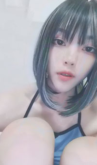 这大奶子真是一级棒，清纯天真的大眼睛，反差婊