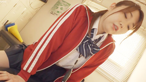 用角斧头锻炼了的超级rodeo骑乘位我瞬杀！偷眼把胯间推到角摩擦的女子…