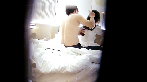 迷妹推荐--JK制服超短裙妹子_干到一半来事了性欲来了不管那么多接着干