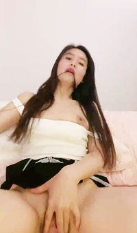 气质尤物极品美御姐！没男人居家自慰！猛扣骚穴喊老公，我的骚逼很紧，扣的满手多是淫水