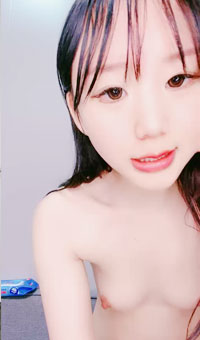 纯情欲女小可爱的诱惑，全程露脸黑丝诱惑情趣装扮，跟狼友互动撩骚各种展示，尿尿给狼友看自慰逼逼呻吟可射_001