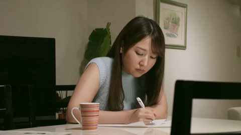 这个女的让人火大，可以对她侵犯到爽哦-