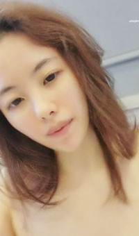 裸舞女神性感骚舞被闺蜜又插又舔-02