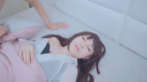 迷妹推荐--屋内有人肉欲蒙生