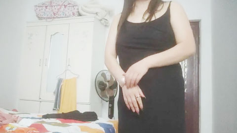 迷妹推荐--漂亮少妇，看脸蛋还有几分姿色，风骚大胸