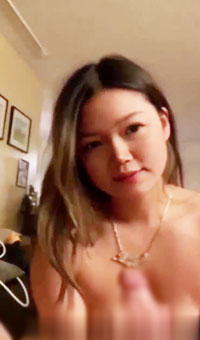 金牌销售美女余丽娇30岁为了销售业务多点提成，瞒着男友和客人啪啪