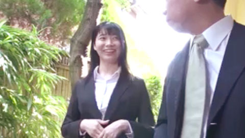 我在出差地的温泉接待浓烈大叔们 不容有失