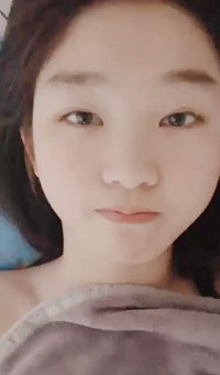 反差大学生强奸迷奸云盘高质露脸泄密！渣男分手求和遭拒，邻家乖乖女的感觉，清纯美女不雅自拍被曝，宿舍紫薇脱衣展示_1