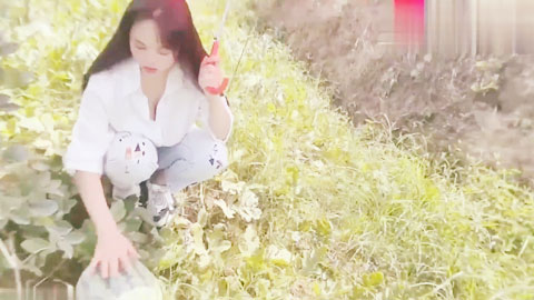 迷妹推荐--伦理继母篇之淫乱西瓜地_▌嘉洛▌收完西瓜操妈妈_好爽宝贝使劲操妈妈鸡巴好棒太爽了劲射淫臀