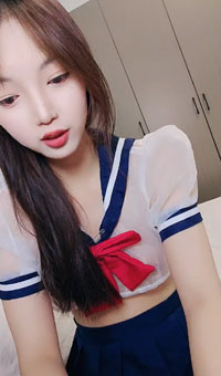 极品校花！超粉嫩的裸体和蝴蝶逼！撸死我了