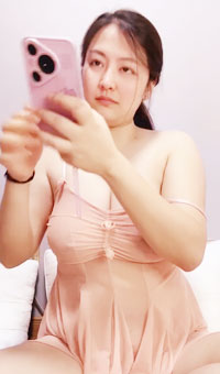 道具抽插多毛骚逼自慰喷水 奶子又软又大