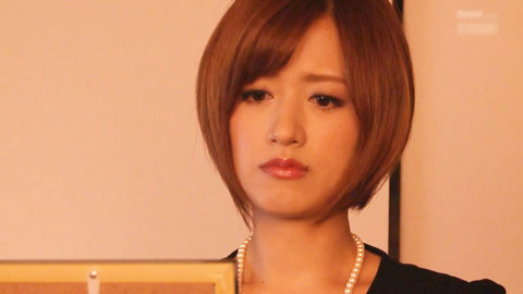 丈夫尸骨未寒人妻希岛爱理就被强行侵犯内射干到高潮__001